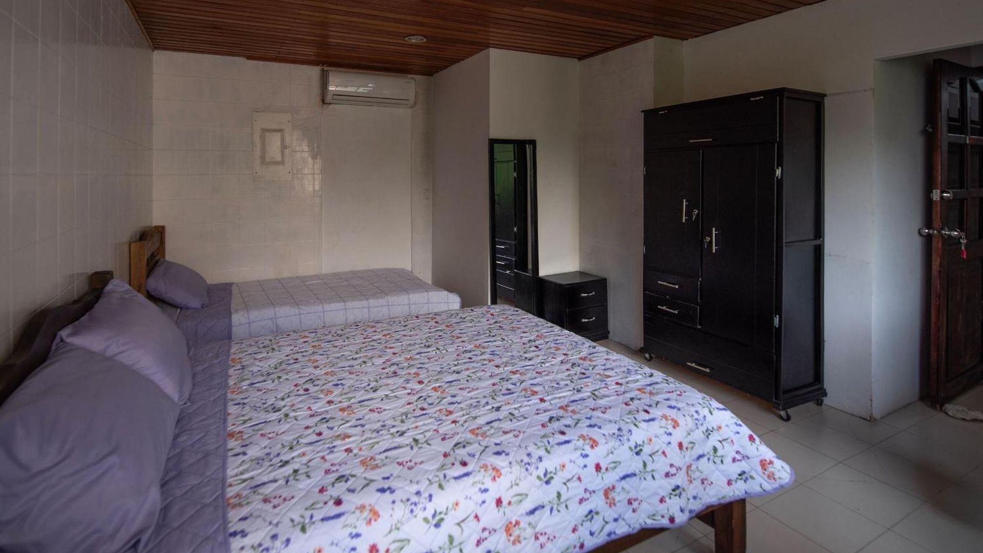 Bueno, Bonito Y Barato Apartment