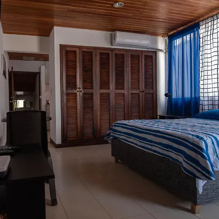 Bueno, Bonito Y Barato Apartment Cartagena