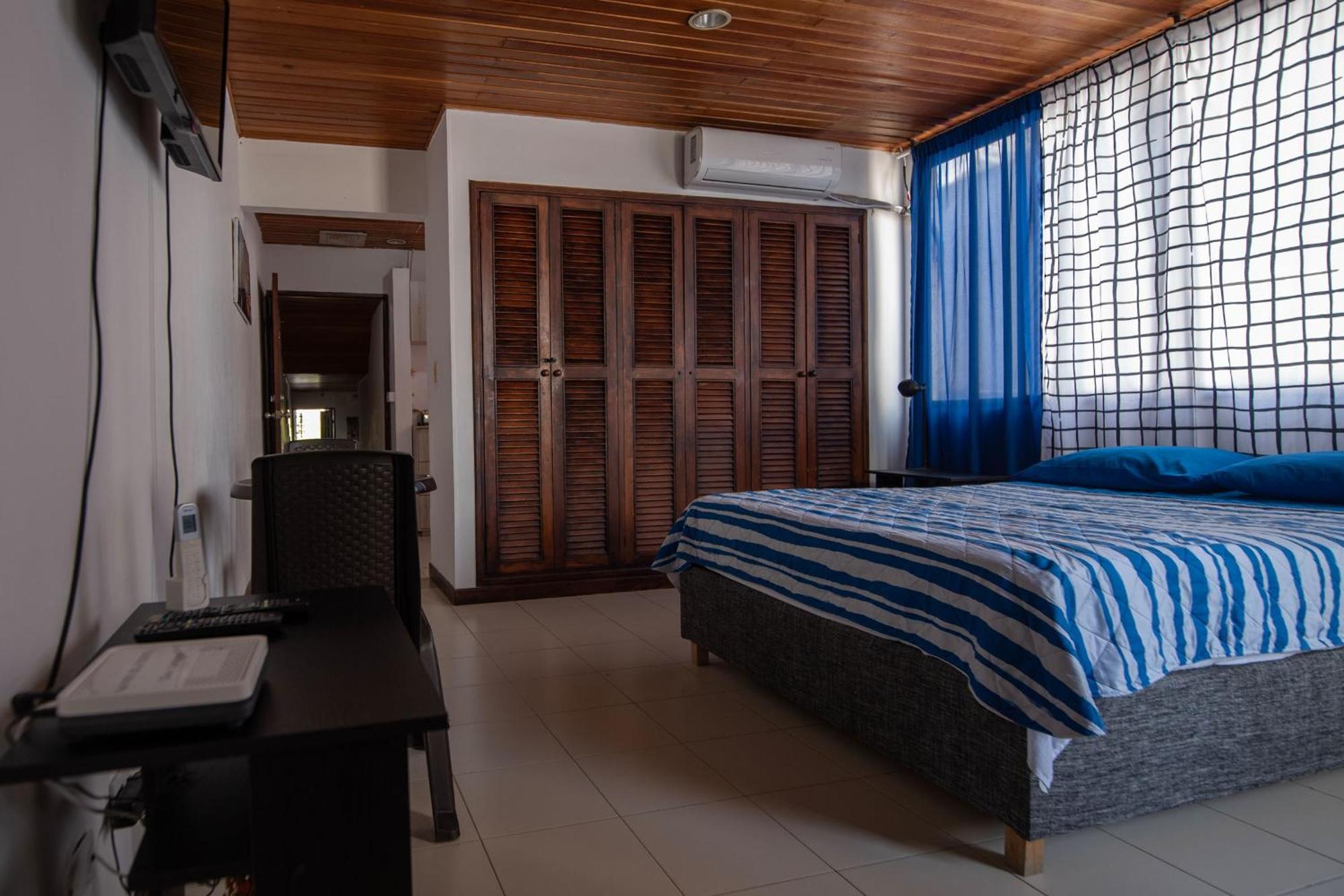 Bueno, Bonito Y Barato Apartamento Cartagena