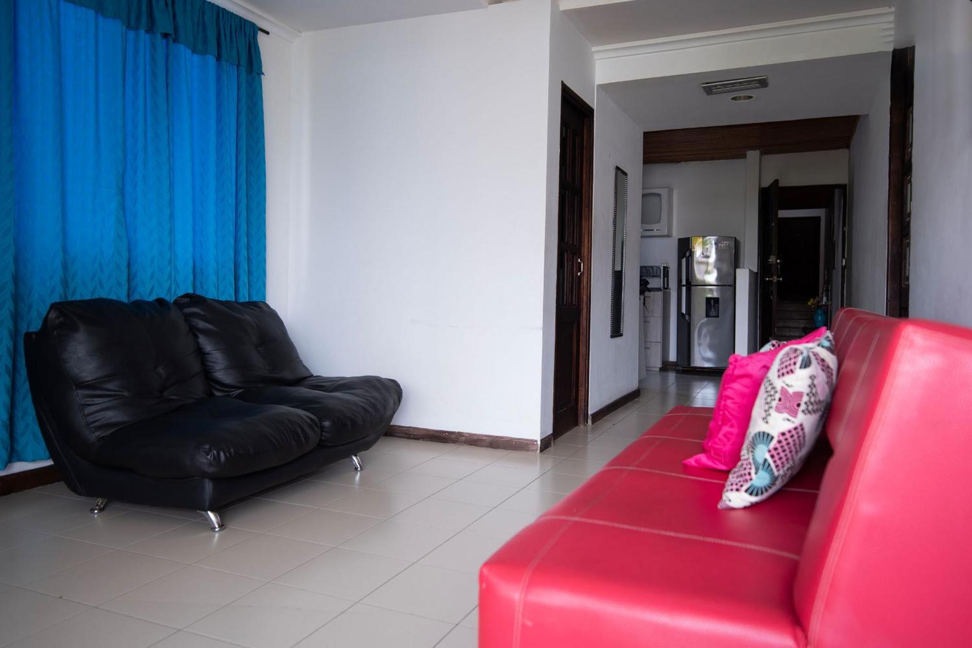 Apartamento Bueno, Bonito Y Barato *
